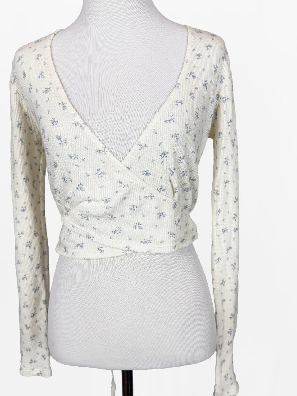 Brandy Melville Women's XS White Blue Floral Cropped Wrapped Top Blouse Shirt
